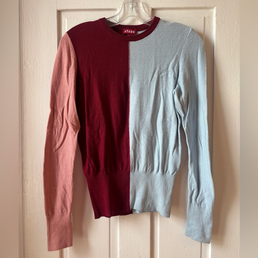 STAUD Two-Tone Crewneck Sweater in Burgundy, Dusty Pink & Light Blue